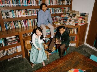 Daun Jatuh dan Prilly Latuconsina Hadirkan Lagu ‘Tuk Singgah’ tentang Komitmen dalam Cinta